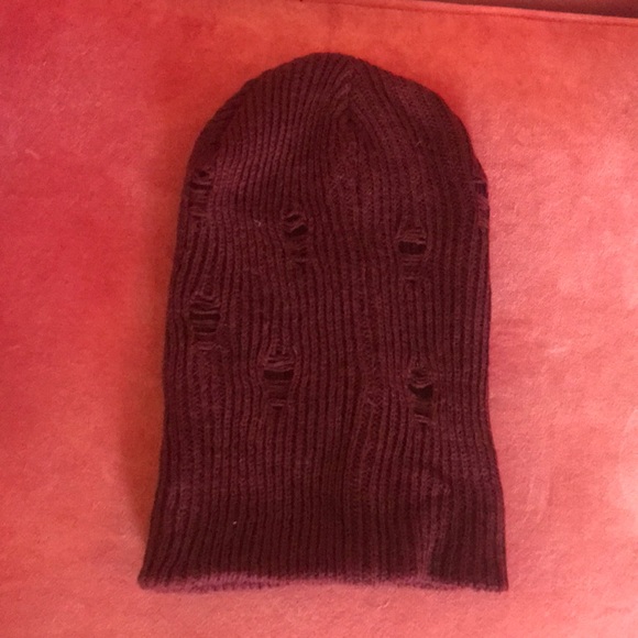 NWT! Distressed Slouchy Burgundy Beanie - Picture 1 of 4
